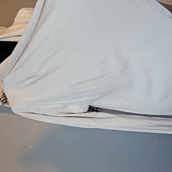 Drape Open Front Sweater/Shrug - Picture 2 of 7